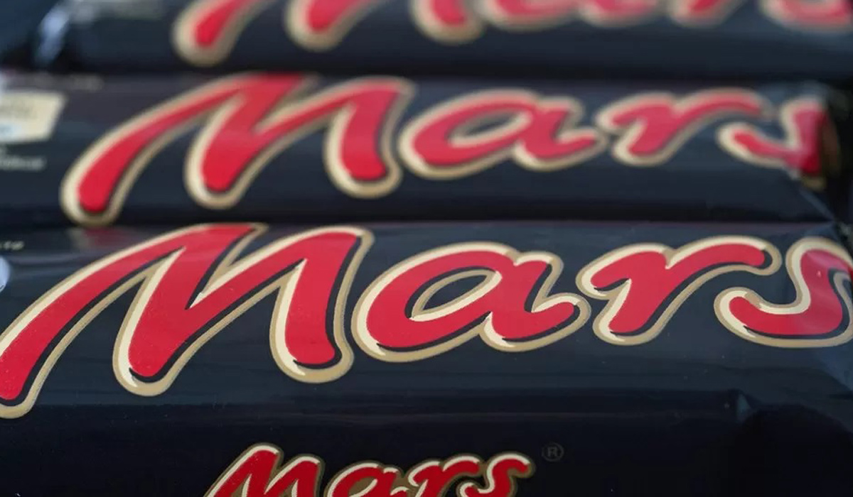 Mars bar plastic wrapper swapped for paper